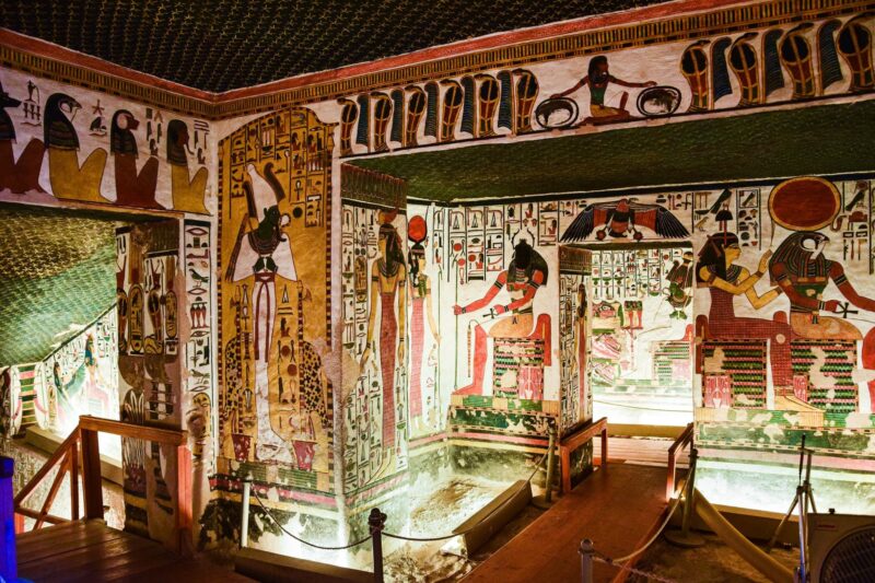 Honey in Tutankhamen's Tomb